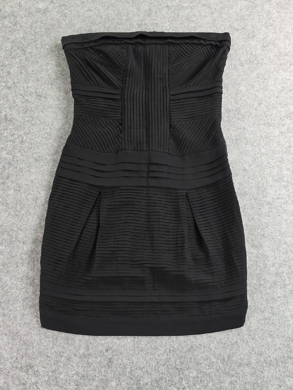 Diane Von Furstenberg 100% Silk Strapless Black Pleated Bandage Dress
